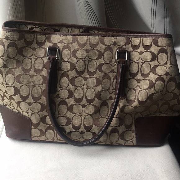 Bags | Coach Signature Tote Bag 686 | Poshmark